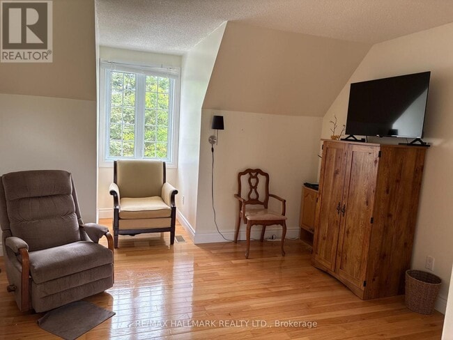 Building Photo - 27 Tranmer Rd