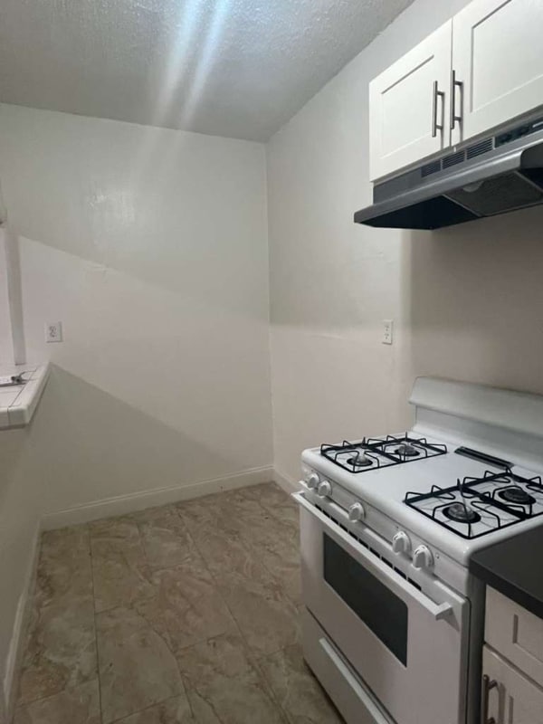 Photo - 904 S Catalina St Apartment