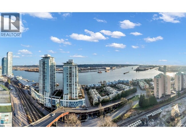 Building Photo - 900 Carnarvon St