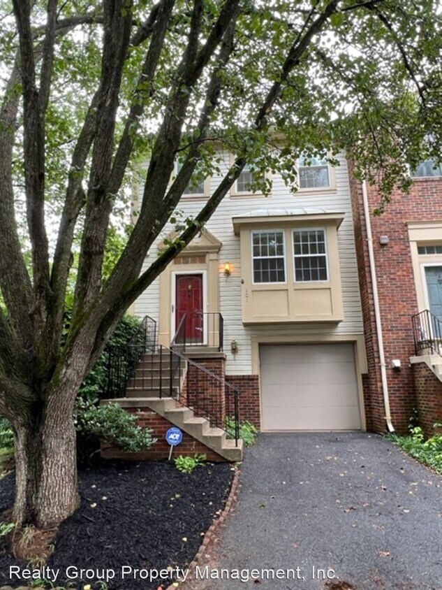 Primary Photo - 3 br, 2.5 bath House - 101 LEAFCUP RD