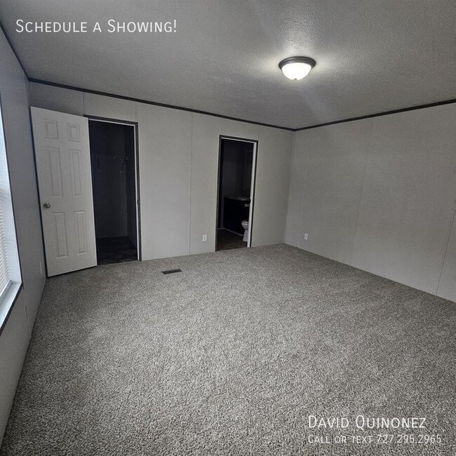 Building Photo - 2737 W Washington Center Rd