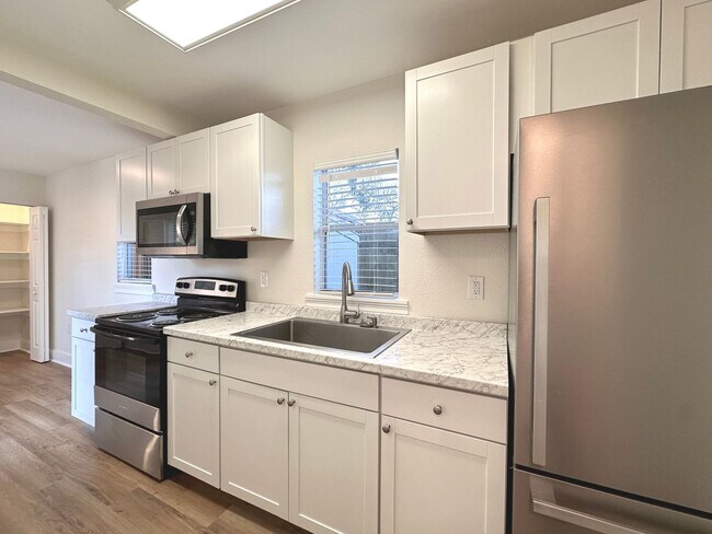 Foto del edificio - Flats at Riverside Park