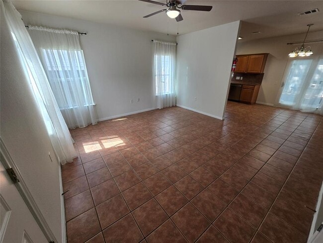 Building Photo - 1604 Singleton Ave