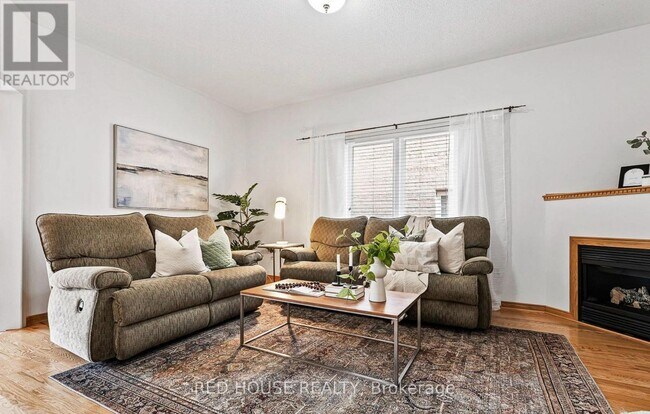 Photo du bâtiment - 45 Silvervalley Dr