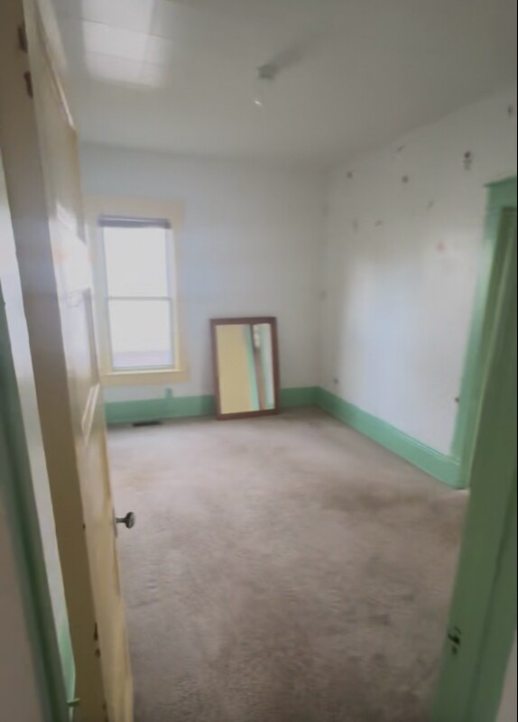 Foto del edificio - 916 N Sheridan Ave