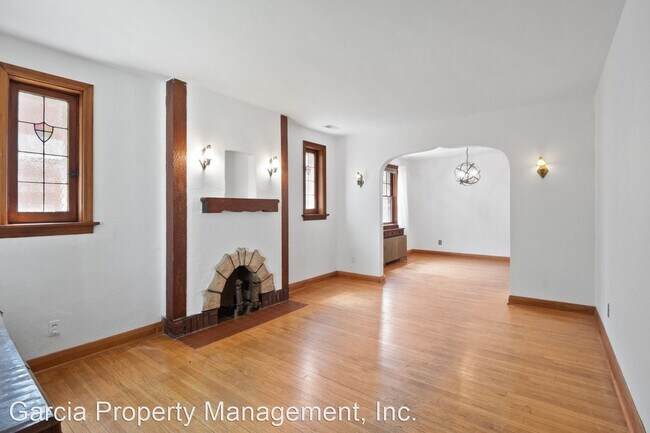 Foto del edificio - 2 br, 1 bath House - 4024 Parker Ave.