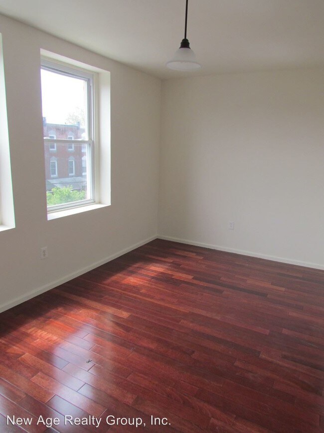Building Photo - 4019 Spring Garden St