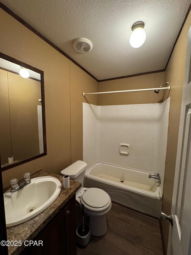 Foto del edificio - 4216 Barber St