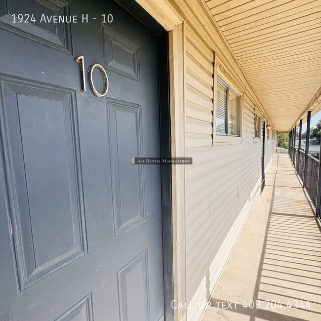 Foto del edificio - 1924 Avenue H