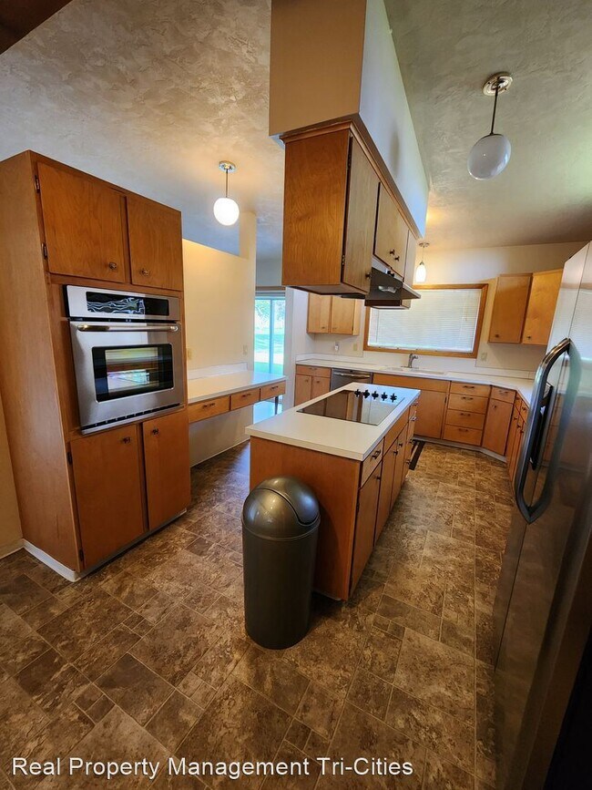 Foto del edificio - 3 br, 2.5 bath House - 305 N. Quincy Pl