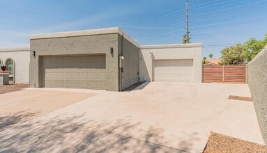 Building Photo - 15602 N 56th Pl