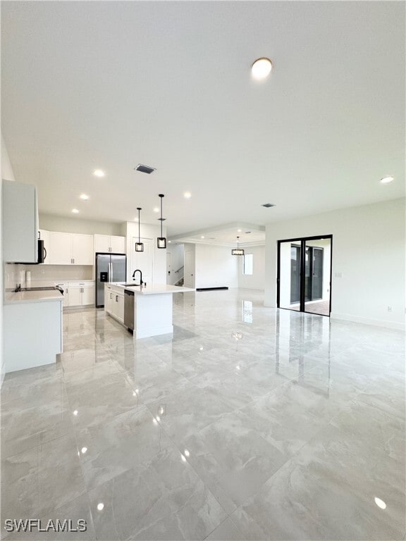 Building Photo - 5085 Panella Ave