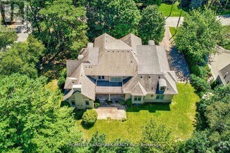 Building Photo - 450 Meadow Wood Rd