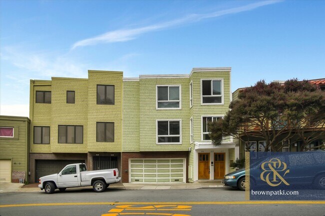 Building Photo - 517 Corbett Ave