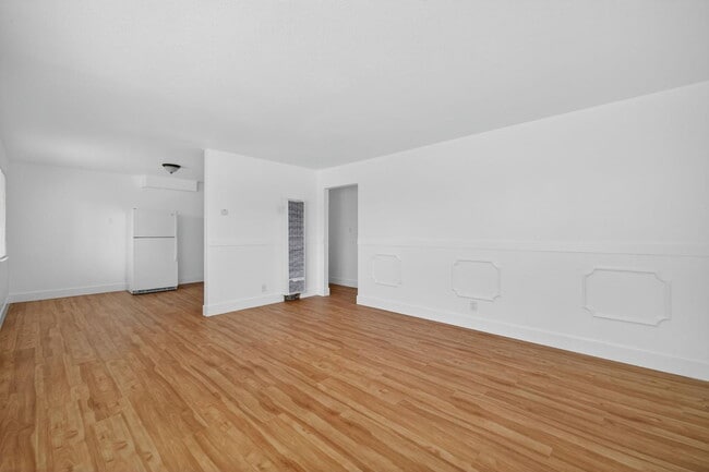 Foto del edificio - 2-Bedroom 1-Bath Gem- $1395/month!