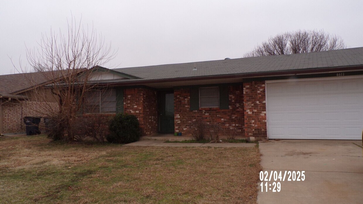 Foto principal - Great home located in Parklane