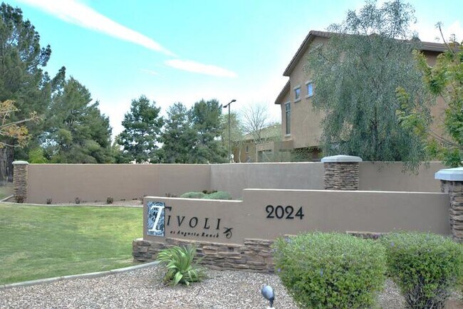 Foto del edificio - 2 bed 2 bath 1 car garage in Augusta Ranch area