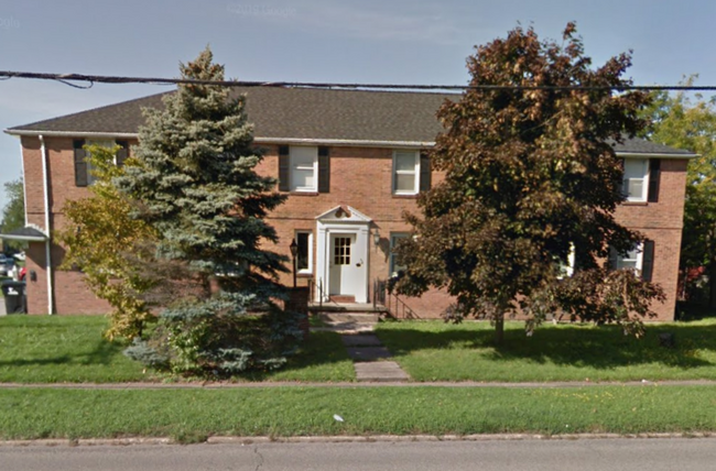 Foto del edificio - 3028 Elmwood Ave