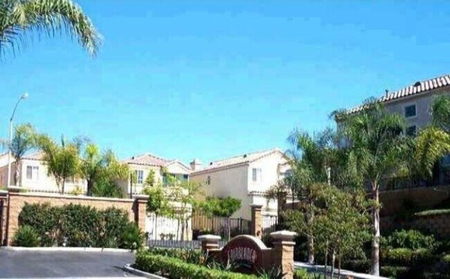 Foto del edificio - Detached Mira Mesa Home in Gated Community