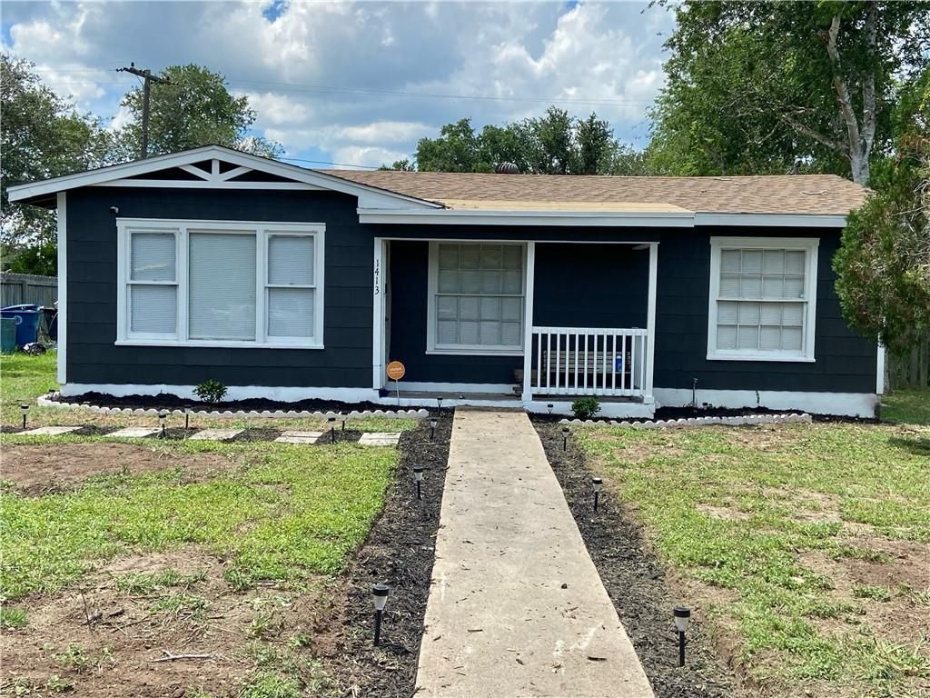 Primary Photo - 1413 E Corpus Christi St