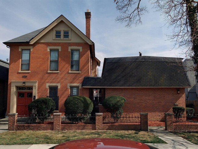 Building Photo - 1362 Highland St