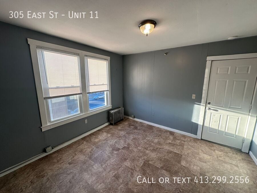 Foto del edificio - 305 East St