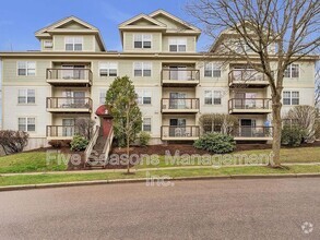 Building Photo - 107 Hildred Dr