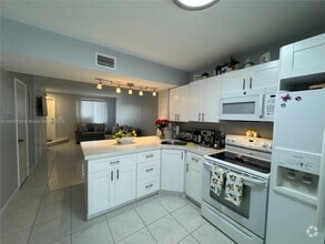 Building Photo - 1817 SW 107th Ave