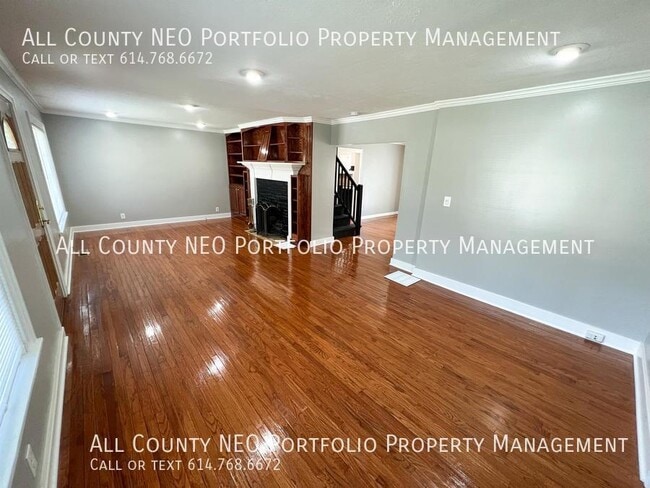 Building Photo - 5 Bedroom UA Home On A Corner Lot