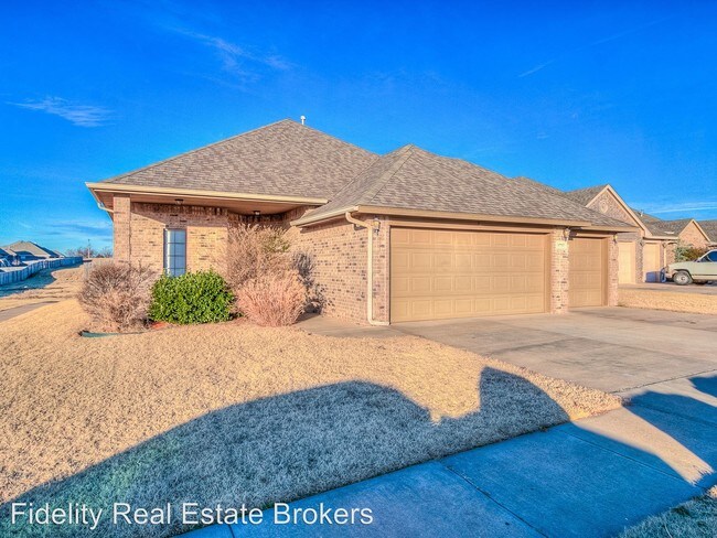 Building Photo - 4 br, 2 bath House - 17717 Spacious Sky Ct
