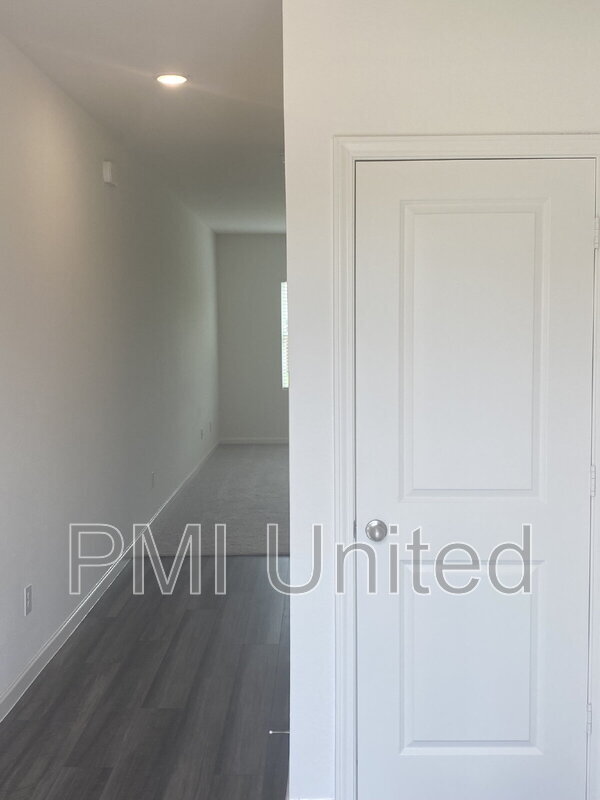 Building Photo - 404 Merced River Ln