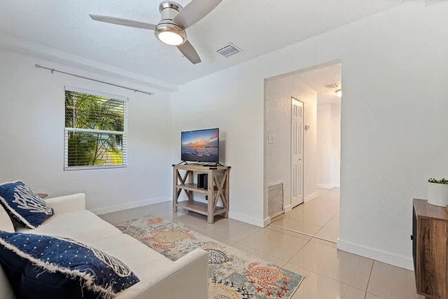 Foto del edificio - 4801 14th Ave S