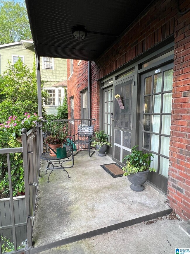 Foto del edificio - 3008 13th Ave S