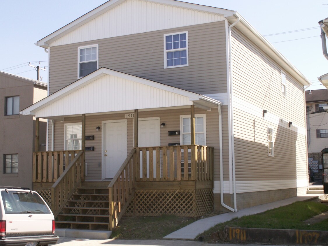 Primary Photo - 1903 6th Ave