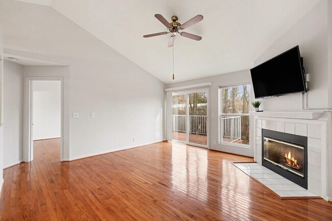 Photo - 2495 Fountain Pl Apartment