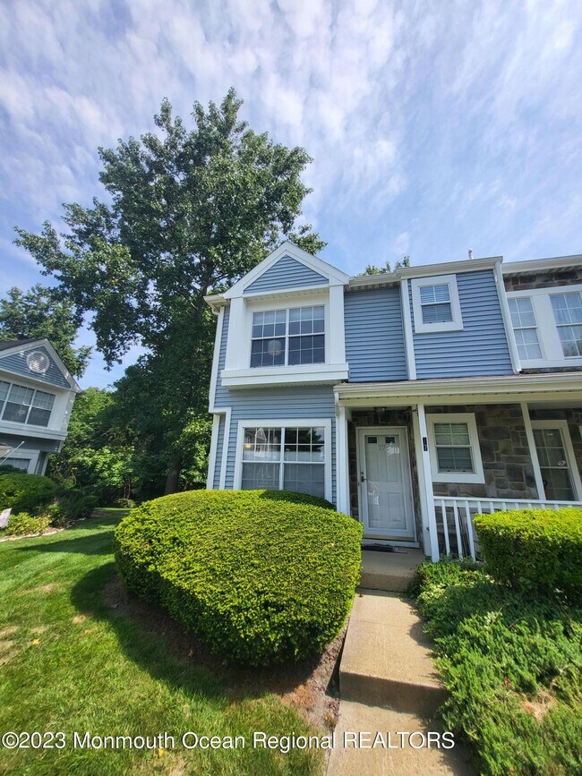 Building Photo - 17 Tack Ct