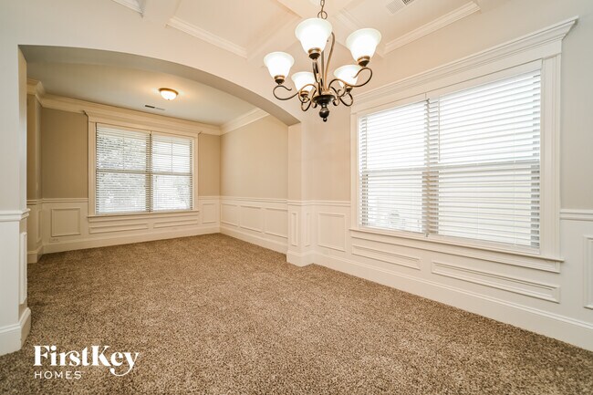 Building Photo - 51 Maple Hill Dr