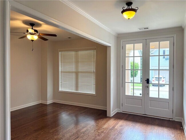 Foto del edificio - 204 Providence Ln