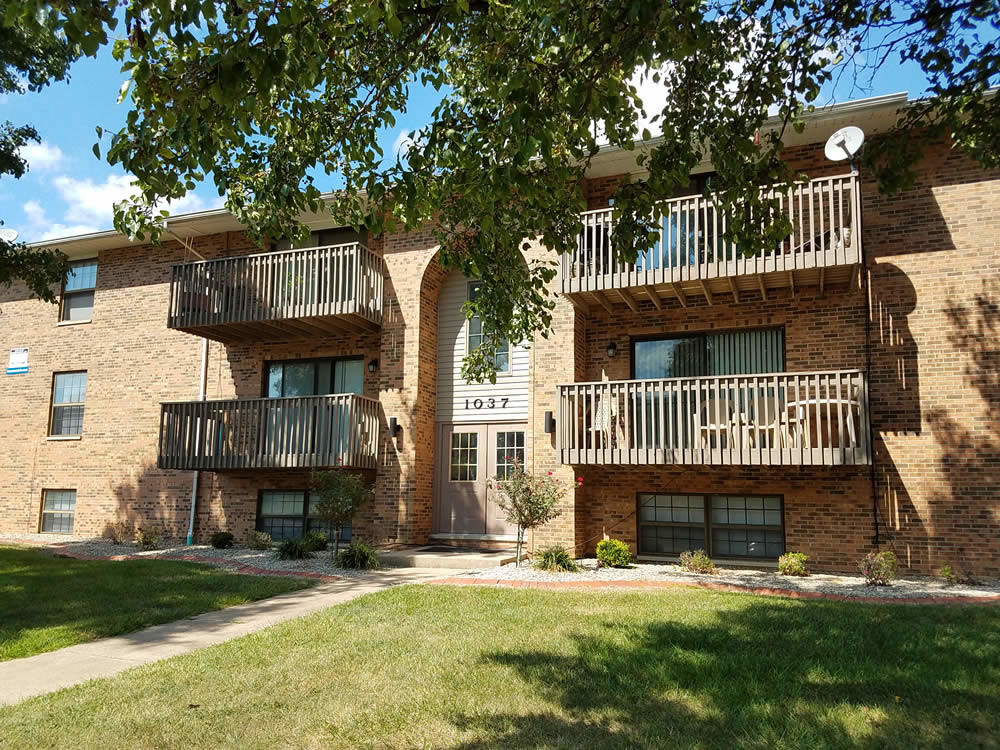 Primary Photo - Bouse Apartment Homes