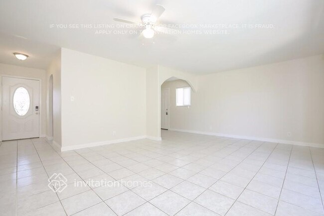 Building Photo - 452 Bard St