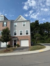 Building Photo - 100 Watson Dr