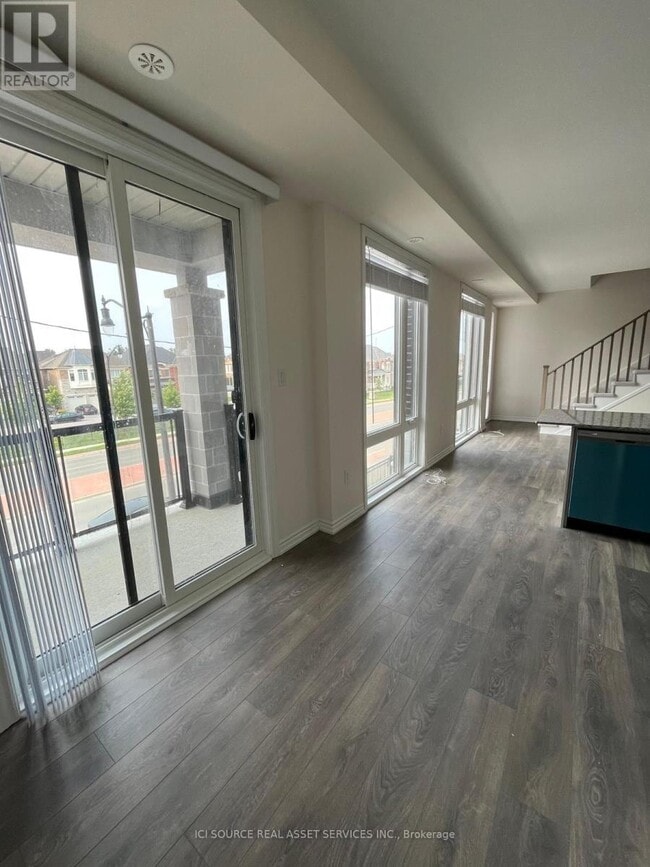 Building Photo - 70 Knotsberry Cir