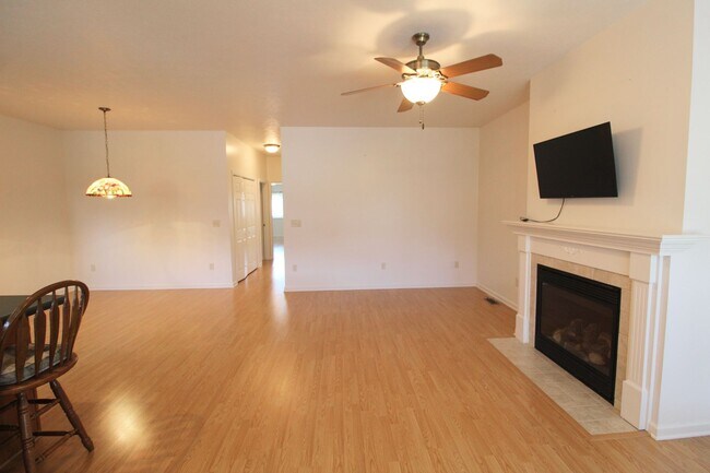 Photo - Large duplex with a screened in porch, gar... House