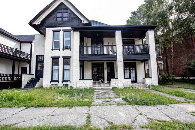 Foto del edificio - 800 SE 2nd St