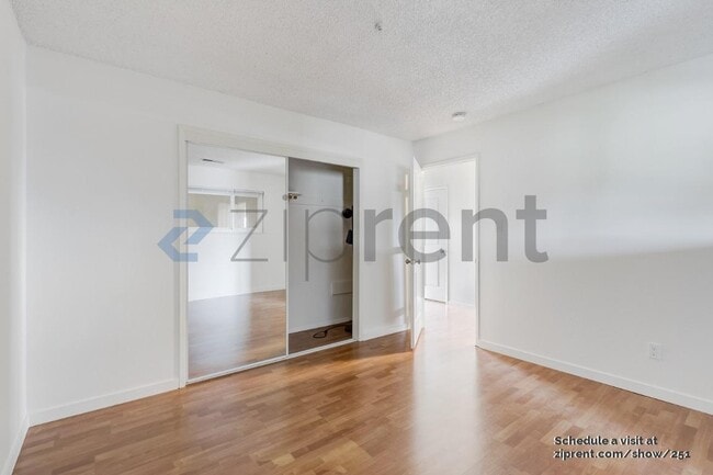 Building Photo - 966 Borden Villa Dr