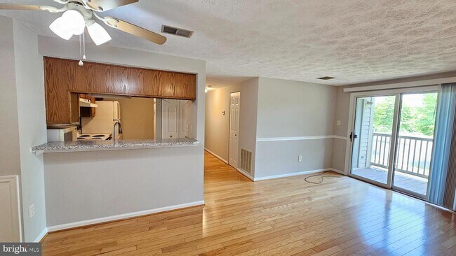 Building Photo - 821 Stratford Way