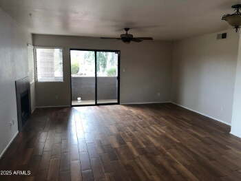 Foto del edificio - Beautiful Scottsdale  2 Bedroom 2 Bath Con...