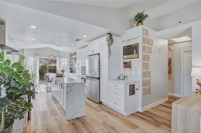 Building Photo - 9601 Crystal Cup Dr