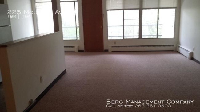 Building Photo - 1 bedroom in Waukesha WI 53189