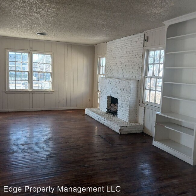 Foto del edificio - 3 br, 2 bath House - 911 S Milam St